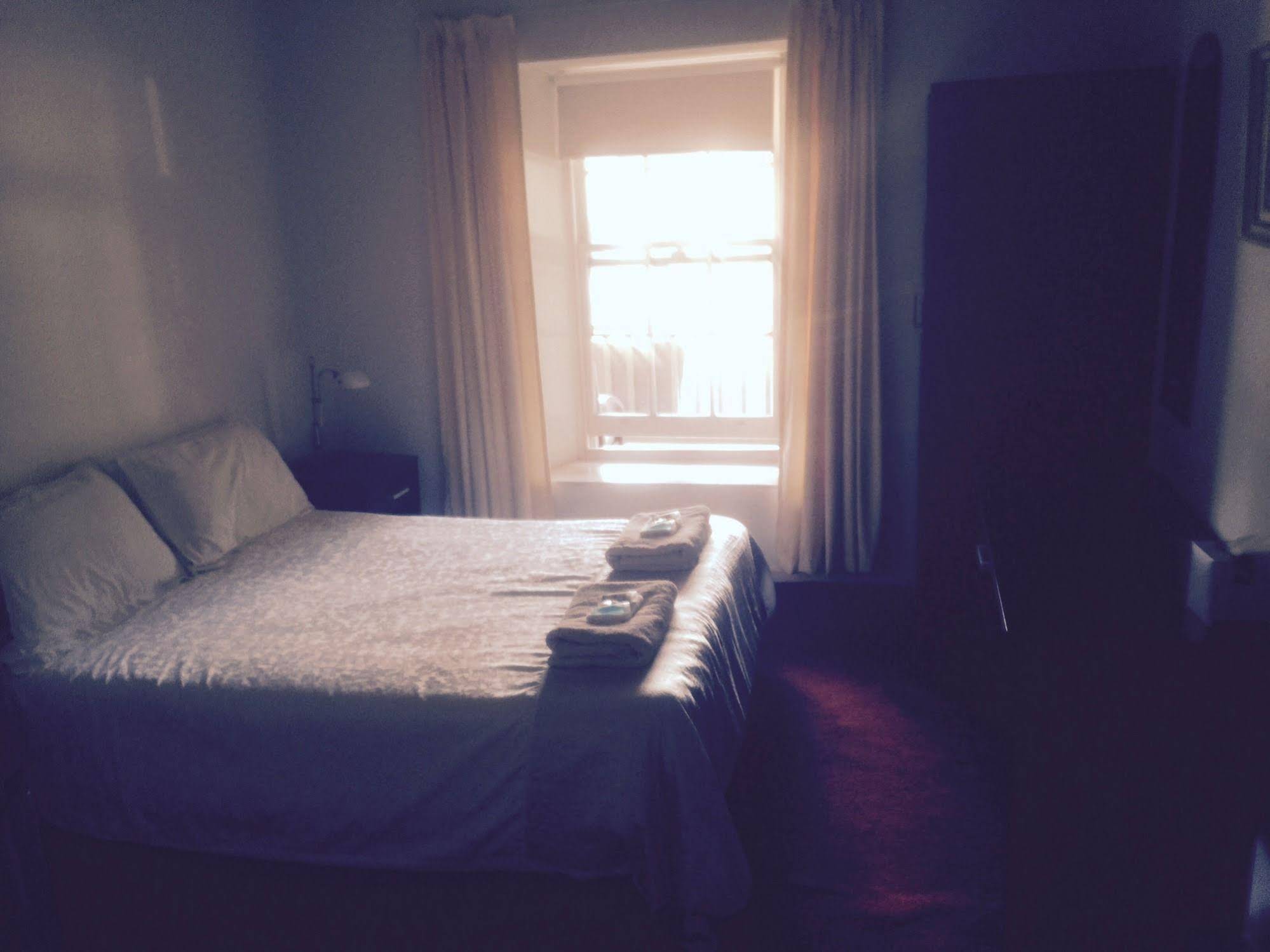 Ross Hotel