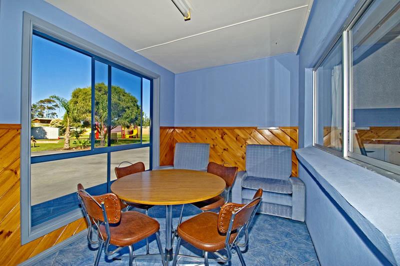 Homelea Accommodation Spa Cottage And Apartments