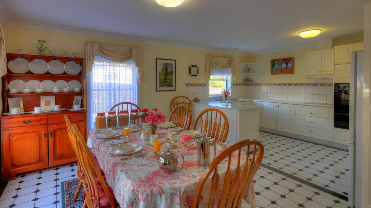 Addlestone House Bed & Breakfast