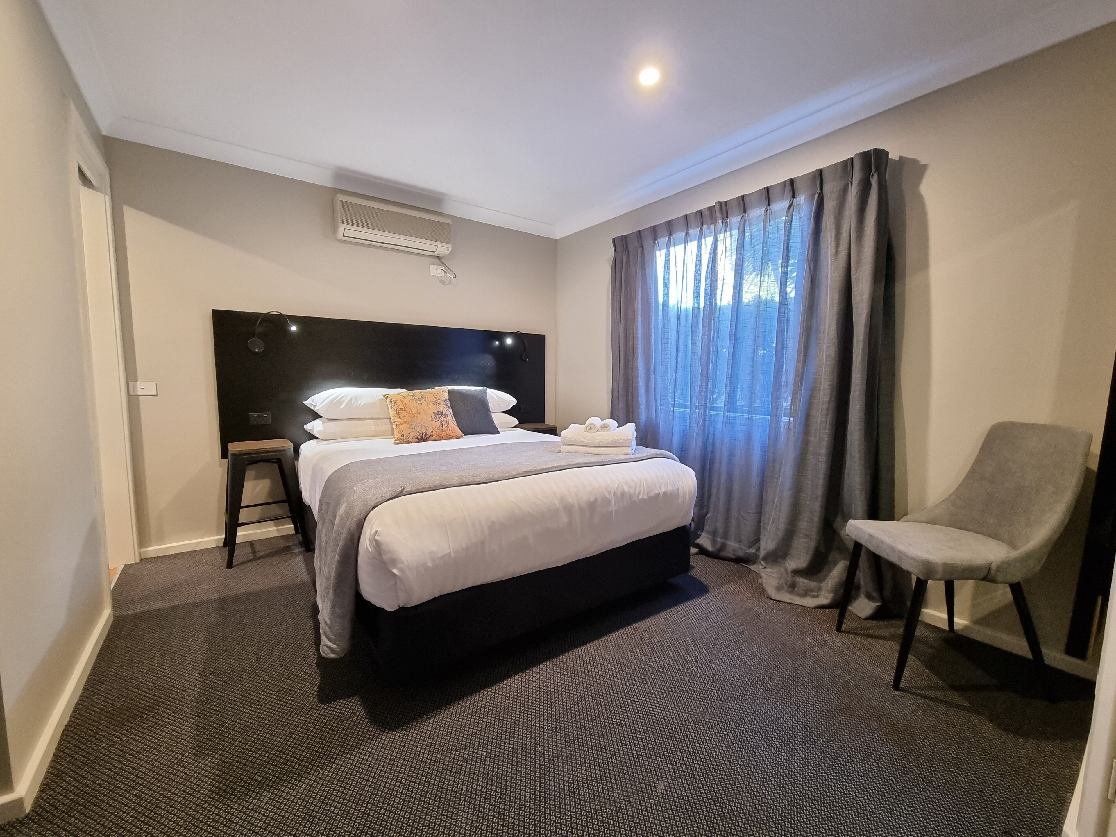 Blue Wren Lodge Waratah