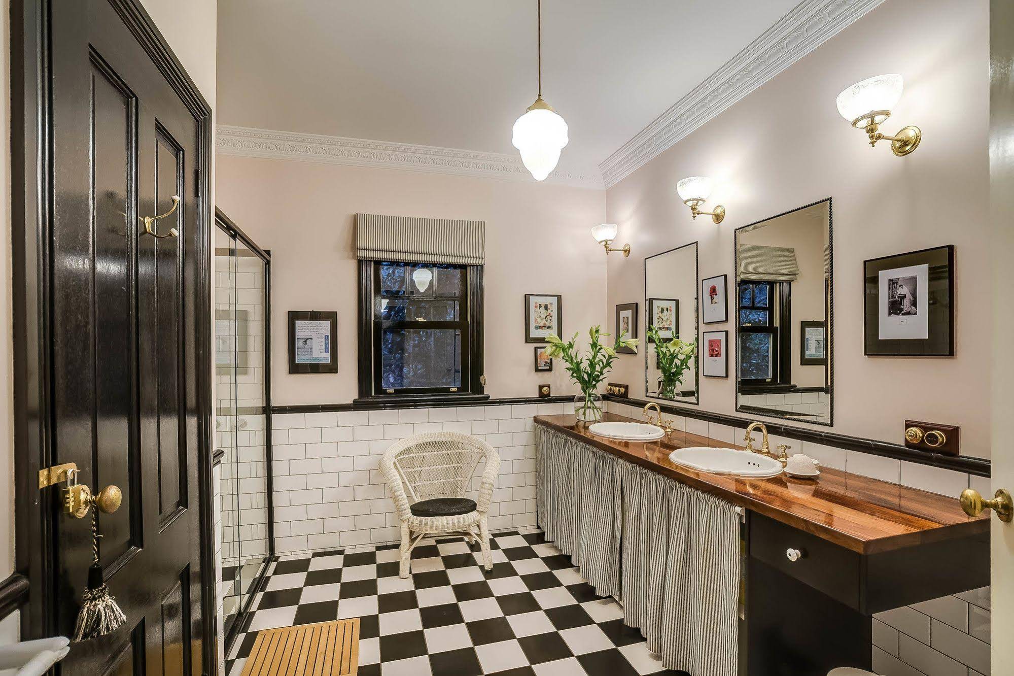 Forest Edge Cottage at Merrow Cottages