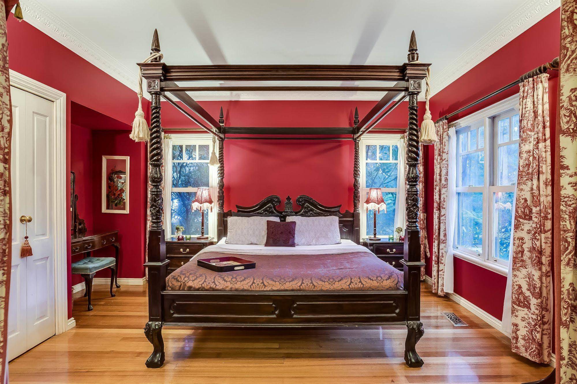 Forest Edge Cottage at Merrow Cottages