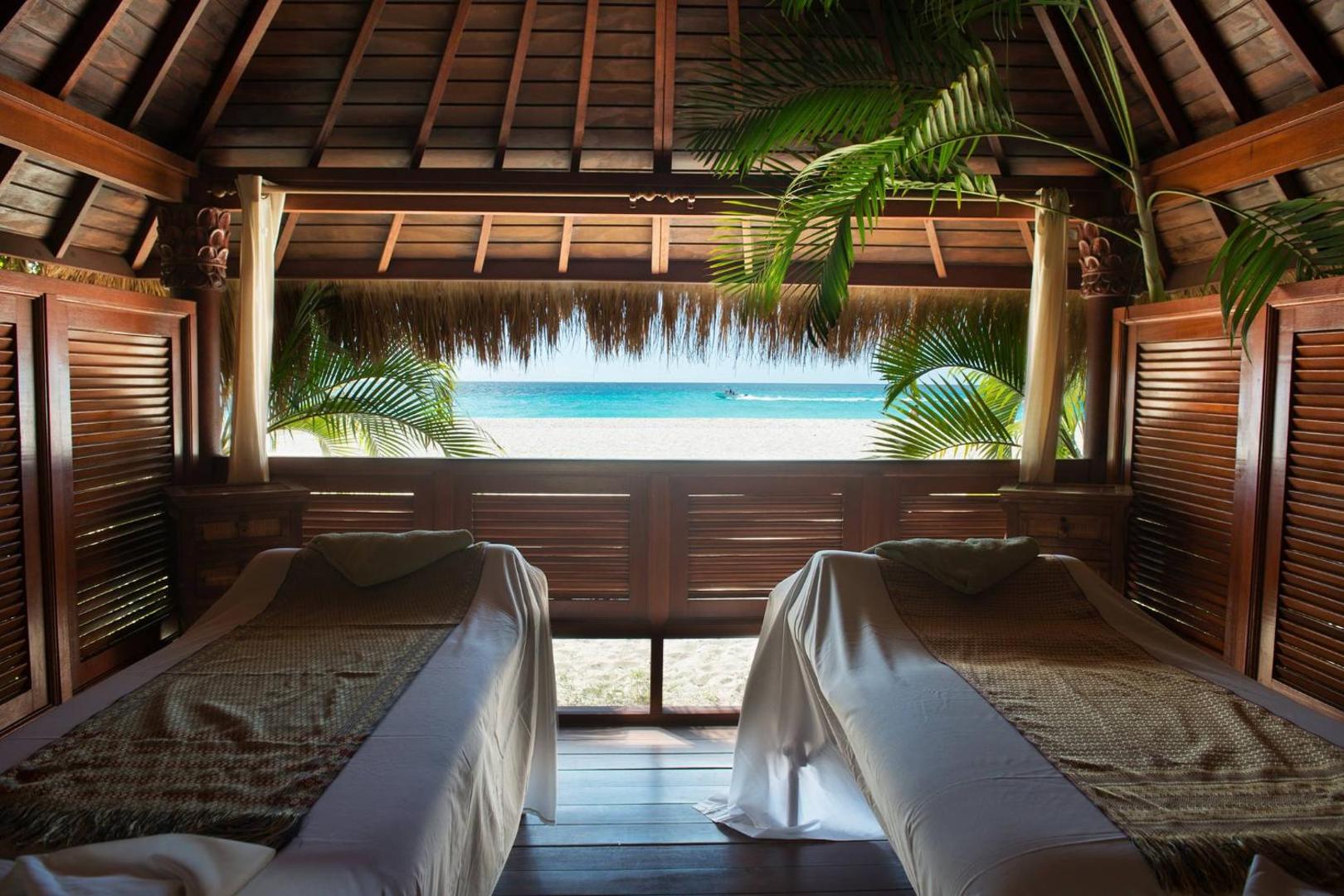 Manchebo Beach Resort & Spa