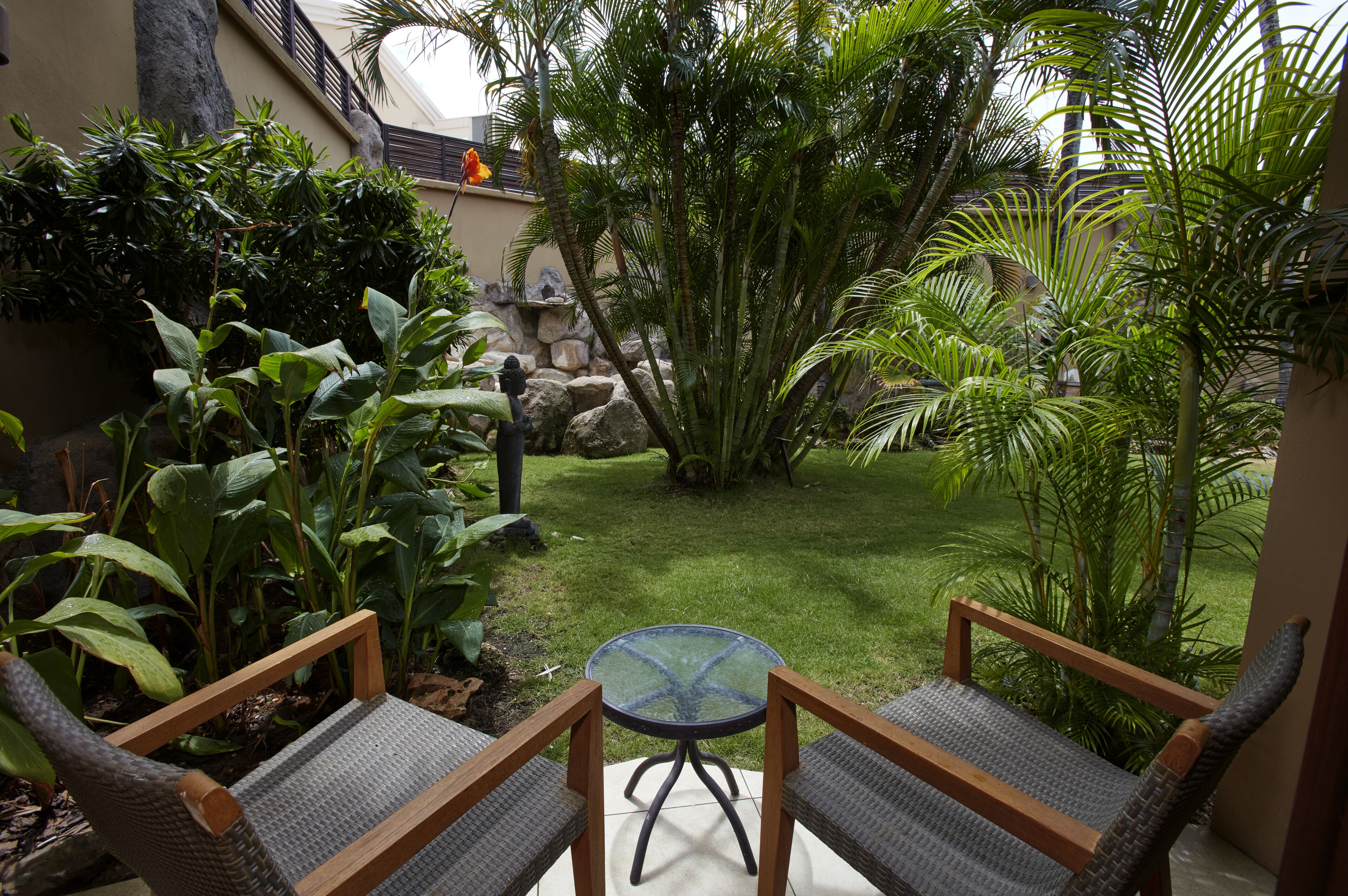 Manchebo Beach Resort & Spa