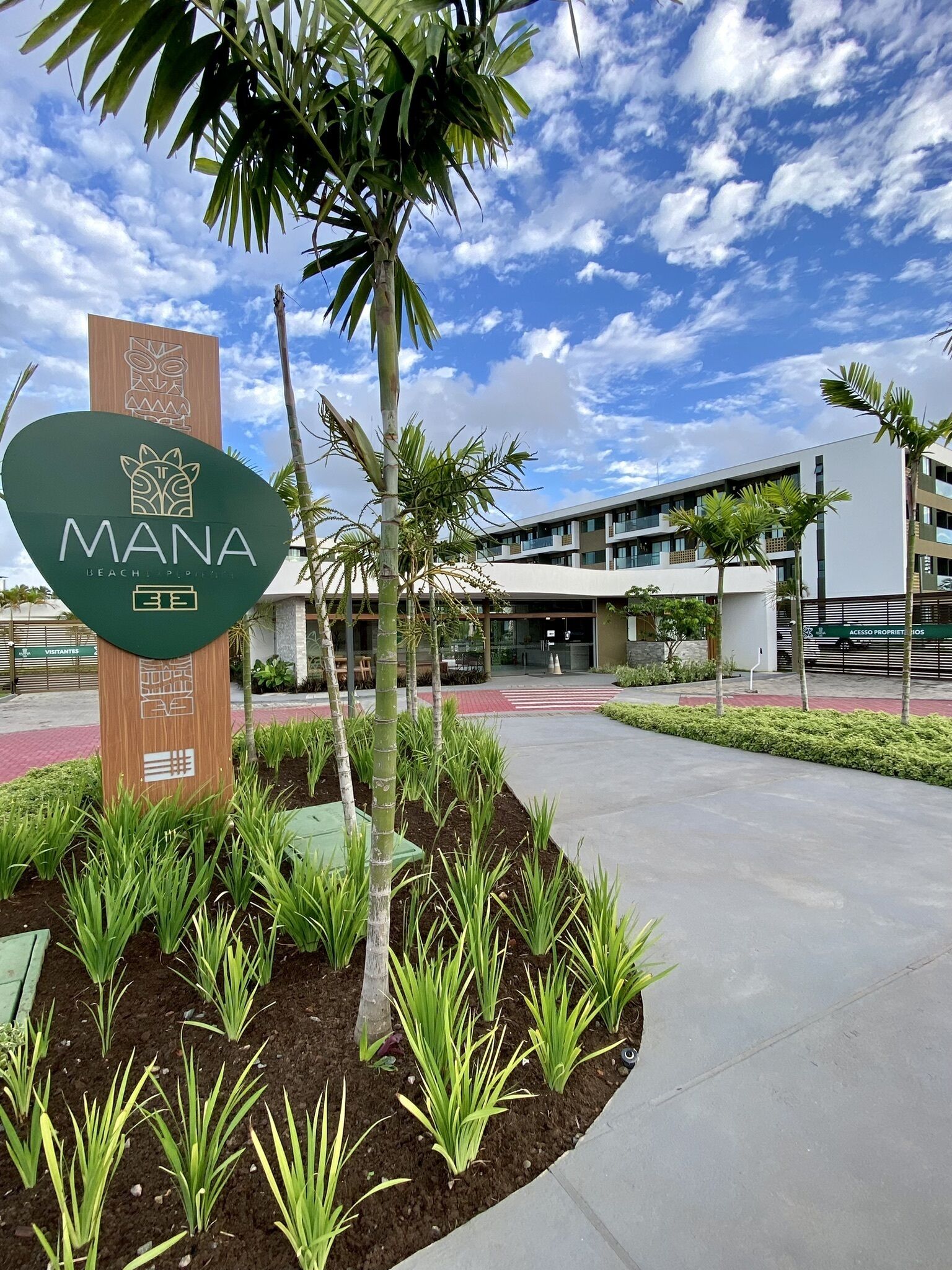 Mana Beach Experience by All