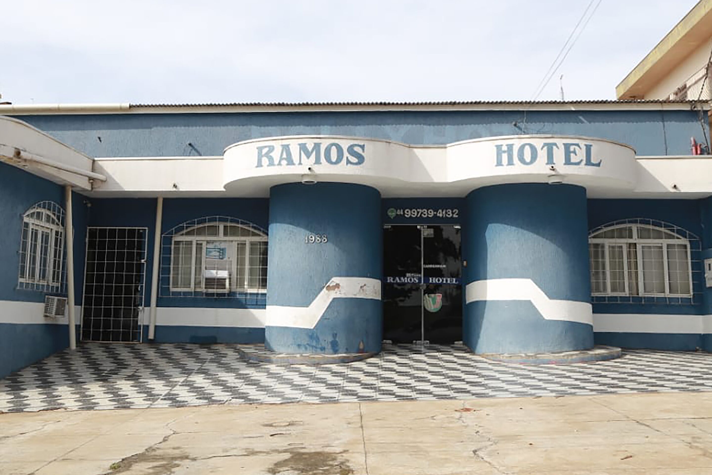 Ramos Hotel by Oyo Rooms