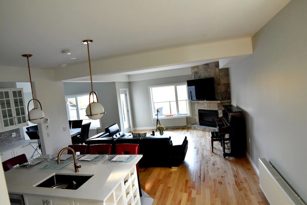 Aurora Deluxe Vacation Guest House