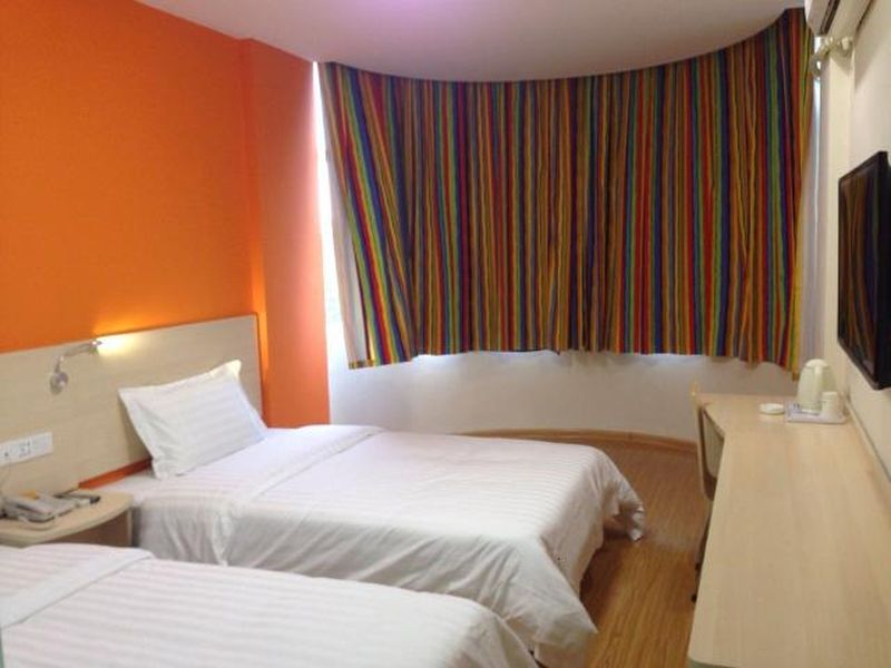 7Days Inn Kaifeng Qingming Shangheyuan Daliangmen