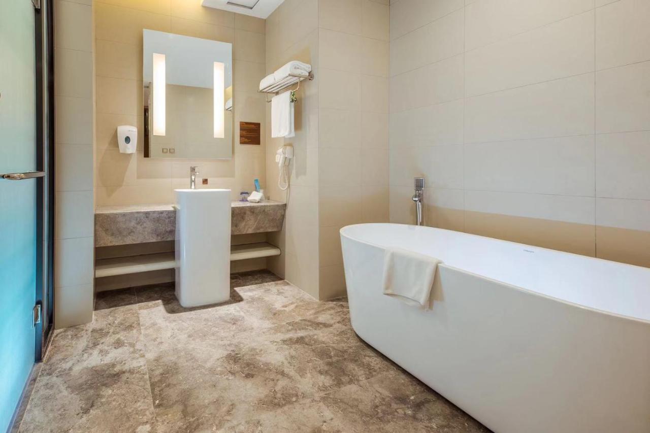 Holiday Inn Express Dalian Development Zone