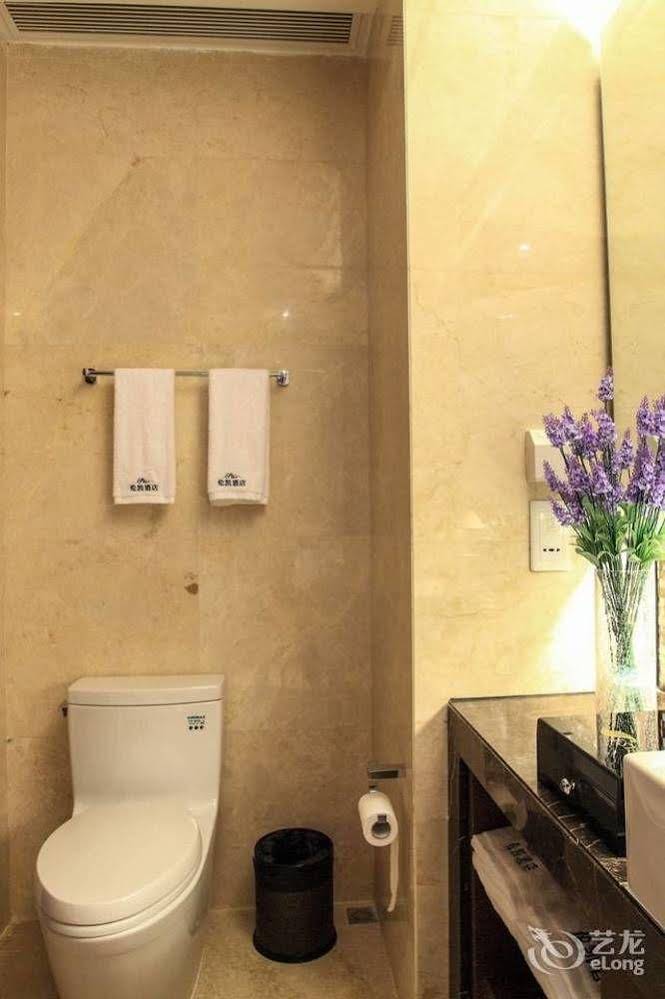 Lunkai International Hotel