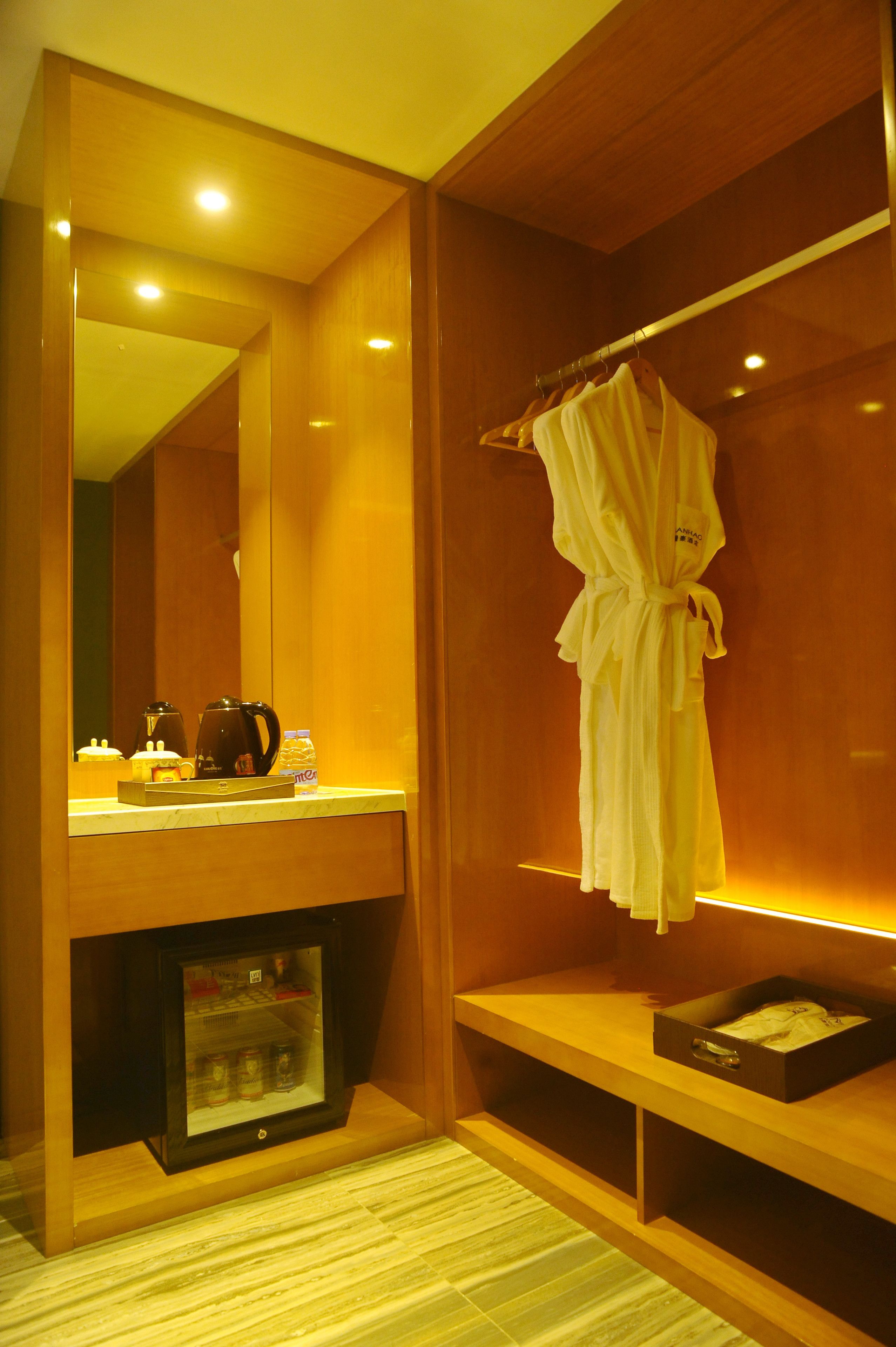 Manhao Hotel