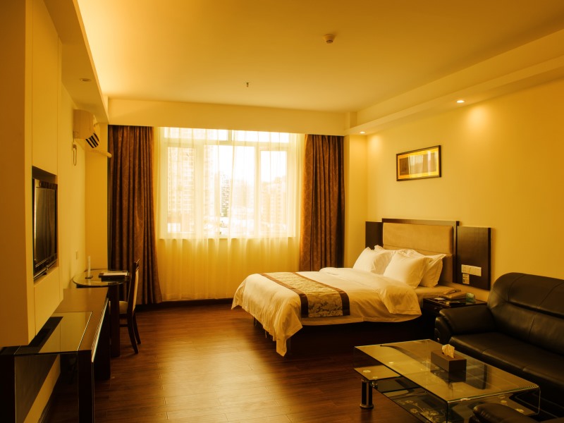 GreenTree Alliance Shenzhen Fanshen Metro Station Hotel