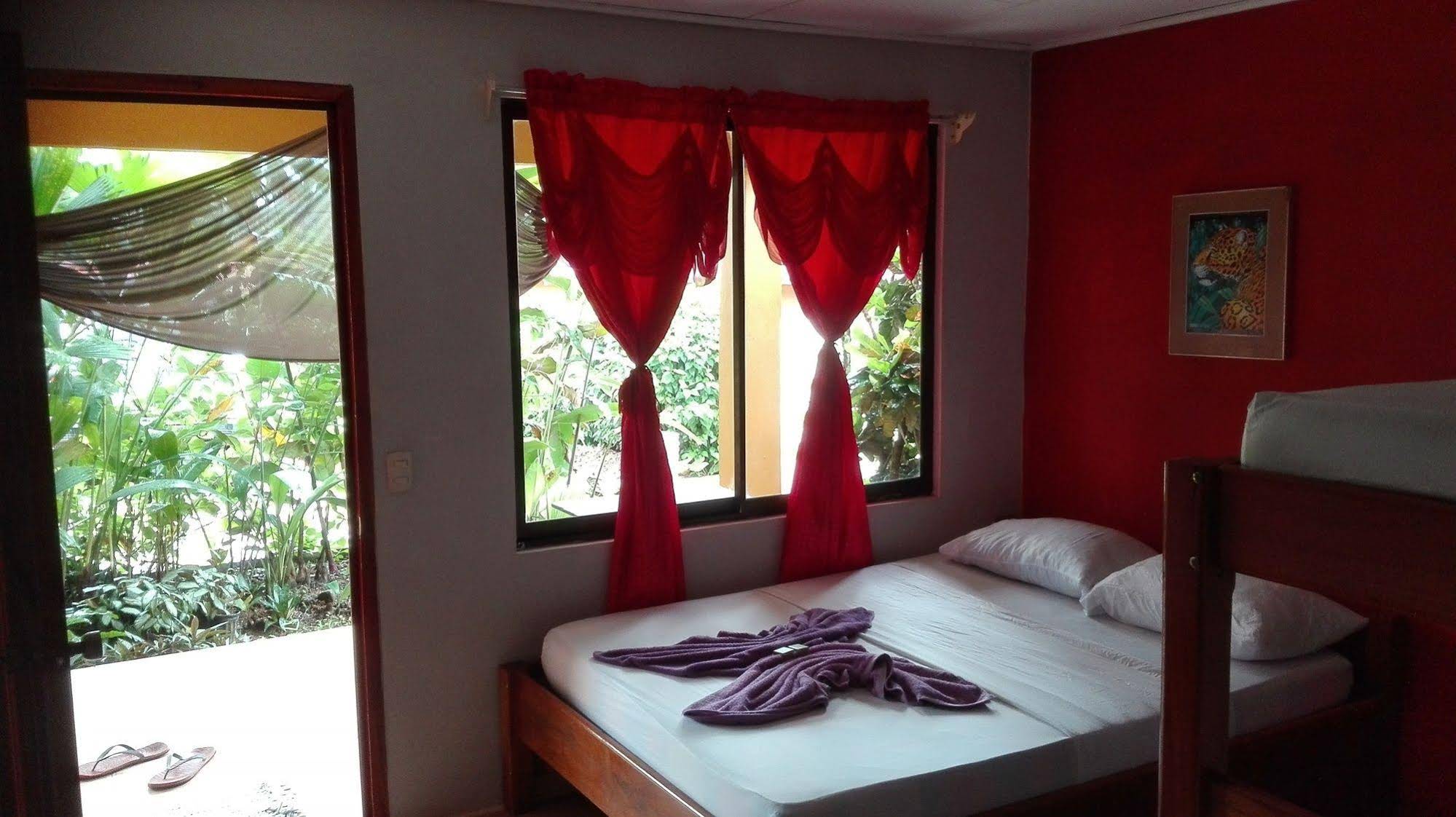 Cabinas Pura Vida