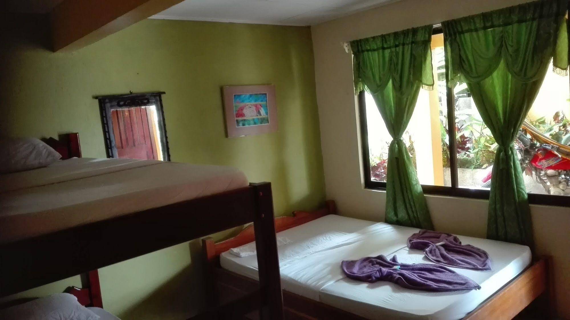 Cabinas Pura Vida