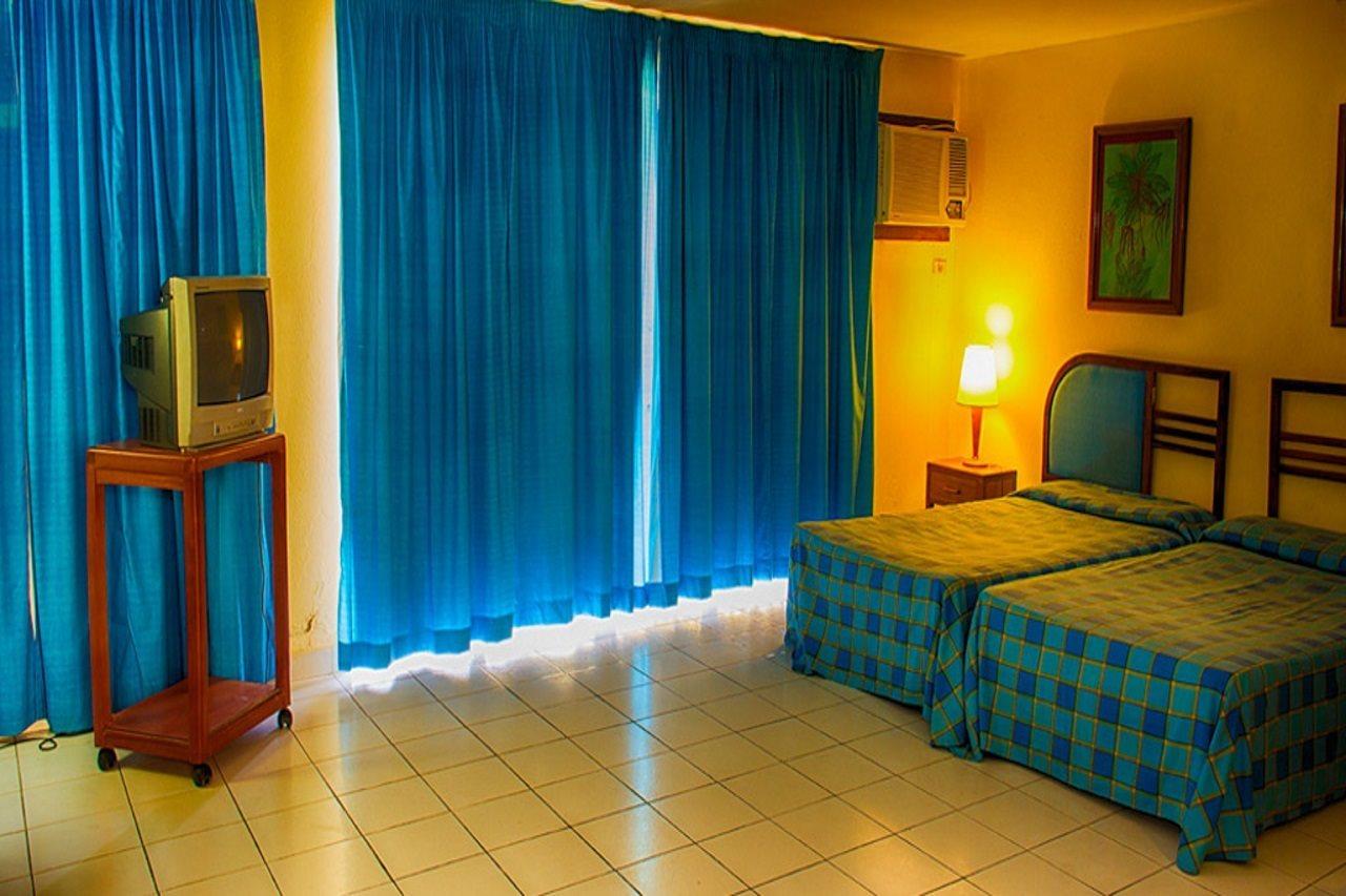 Hotel Oasis