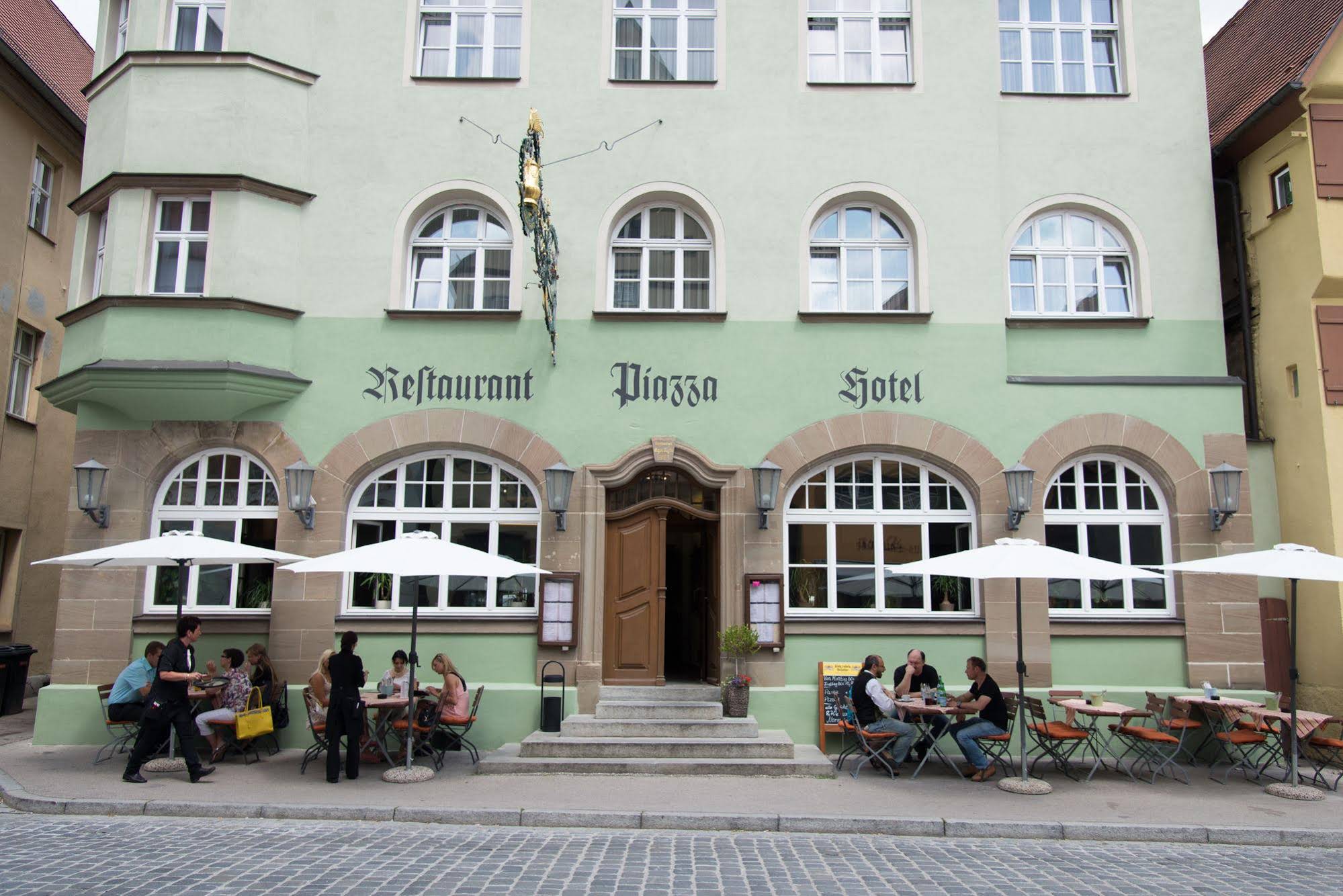 Piazza Hotel Restaurant