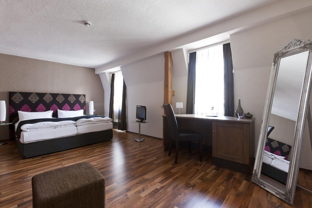 Rhöner Botschaft Leist Style & Heimat Hotel Engel