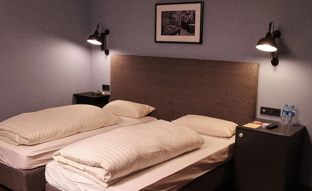 Hotel Henry