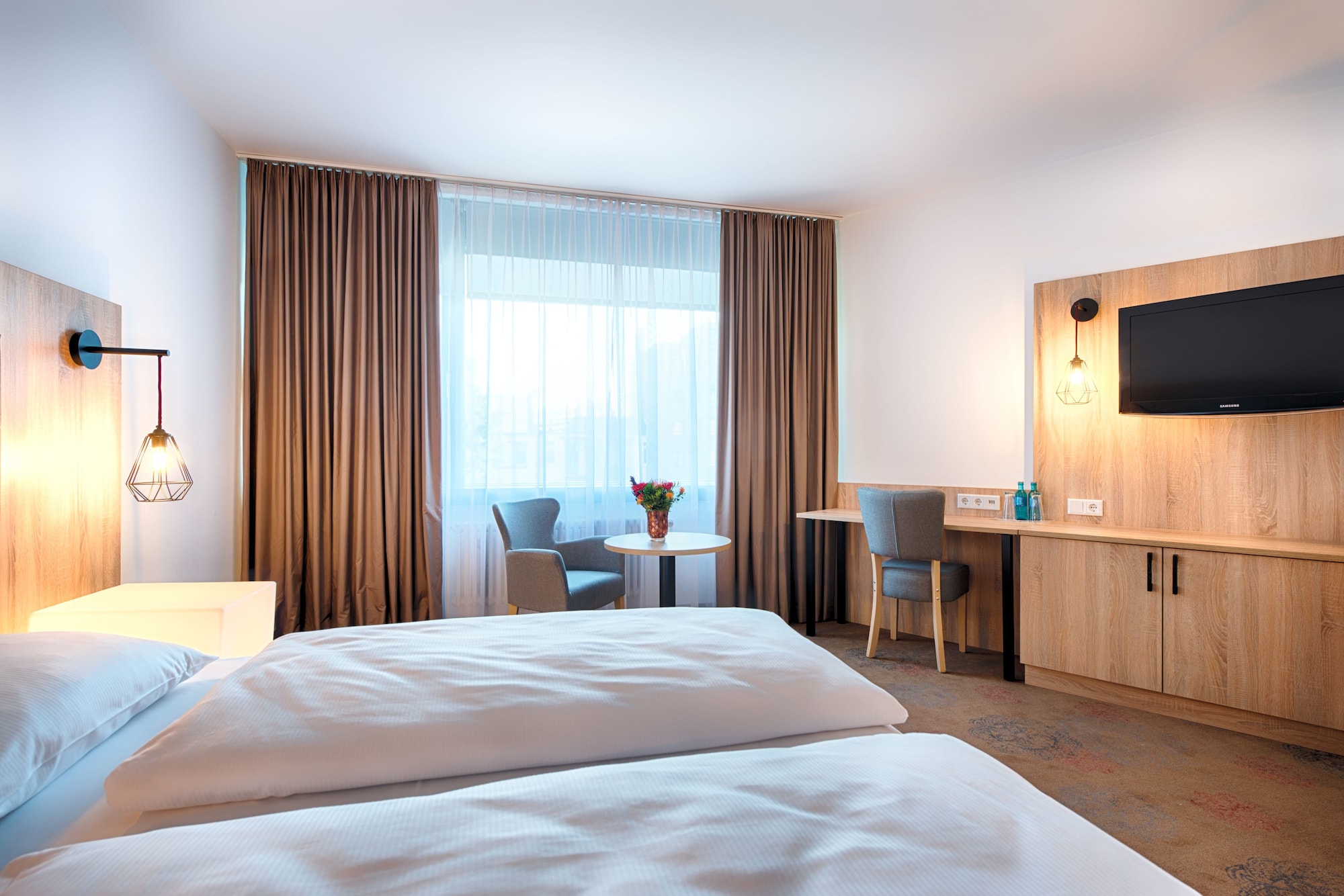 Plaza Hotel & Living Frankfurt