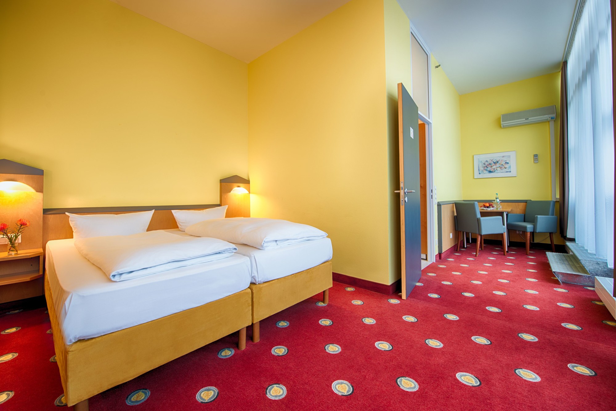 Plaza Hotel & Living Frankfurt