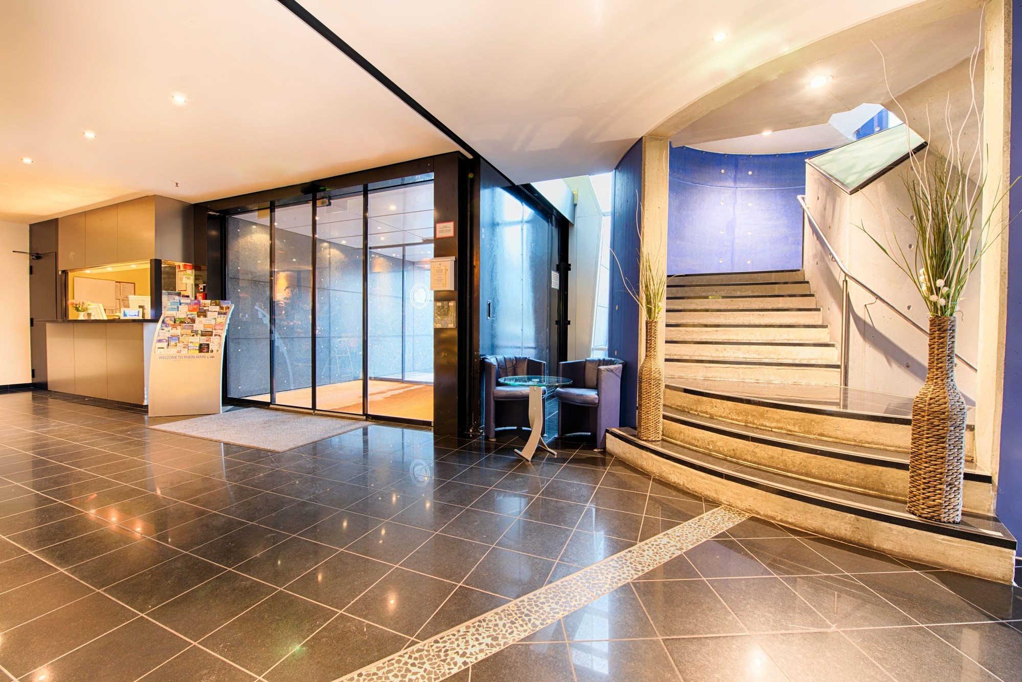Plaza Hotel & Living Frankfurt
