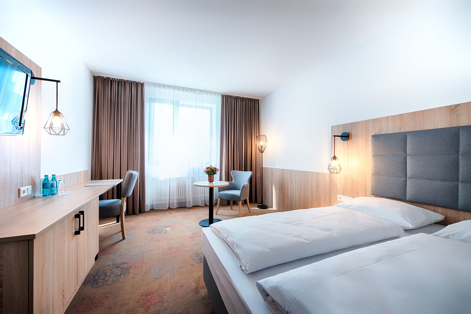 Plaza Hotel & Living Frankfurt