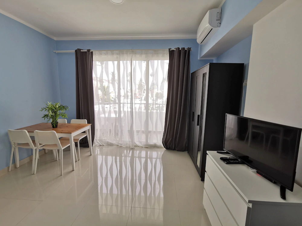 Coral Suites Beach Club & Spa