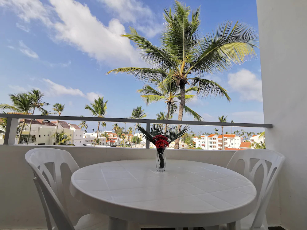 Coral Suites Beach Club & Spa