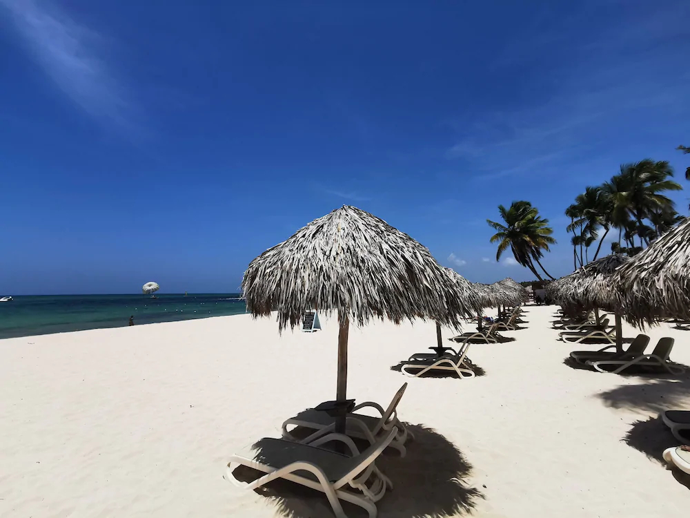 Coral Suites Beach Club & Spa
