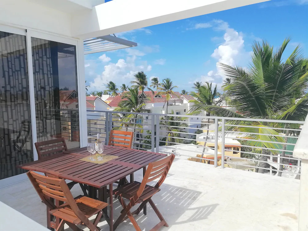 Coral Suites Beach Club & Spa
