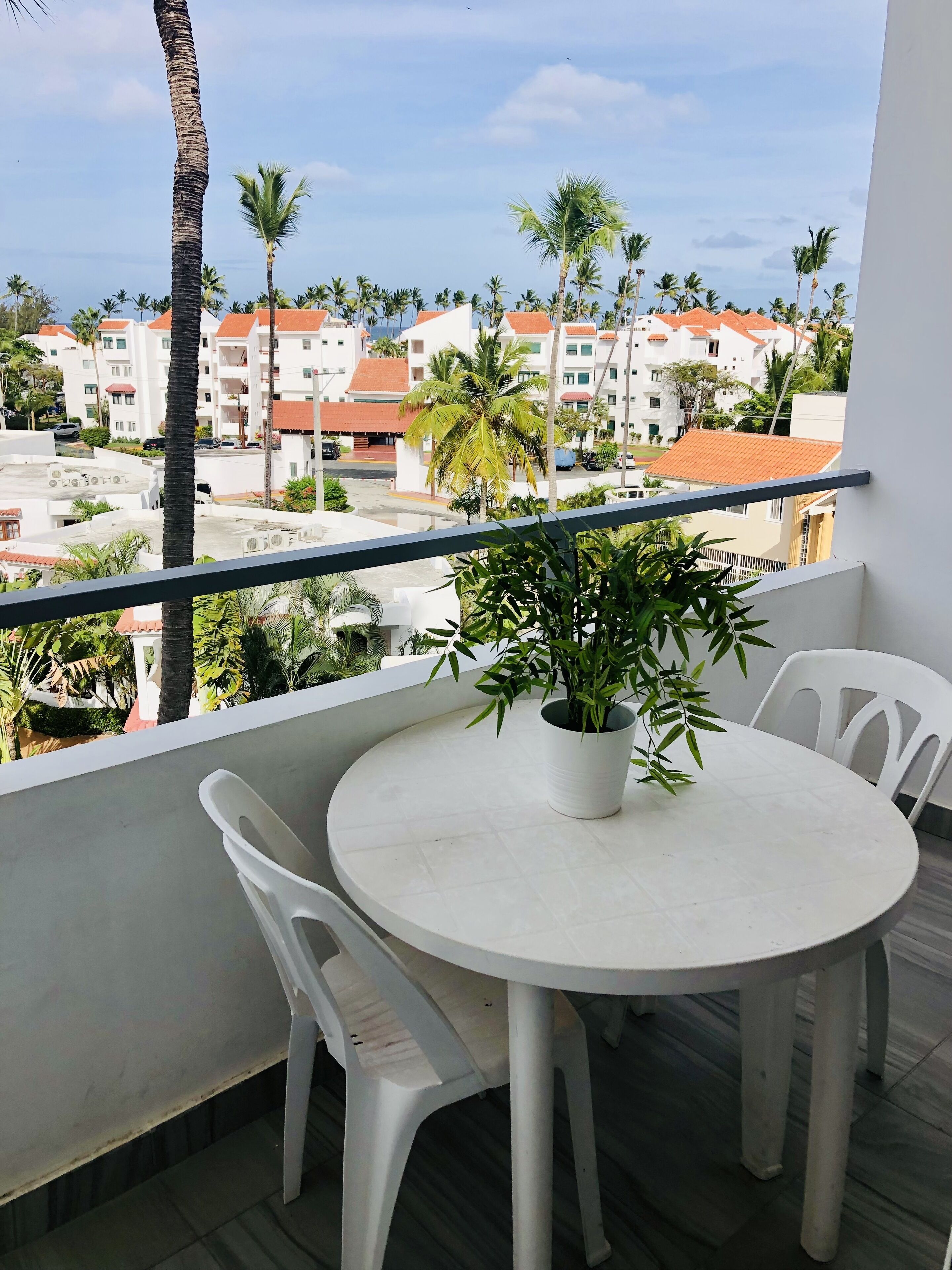 Ducassi Rooftop Pool Deluxe Suites