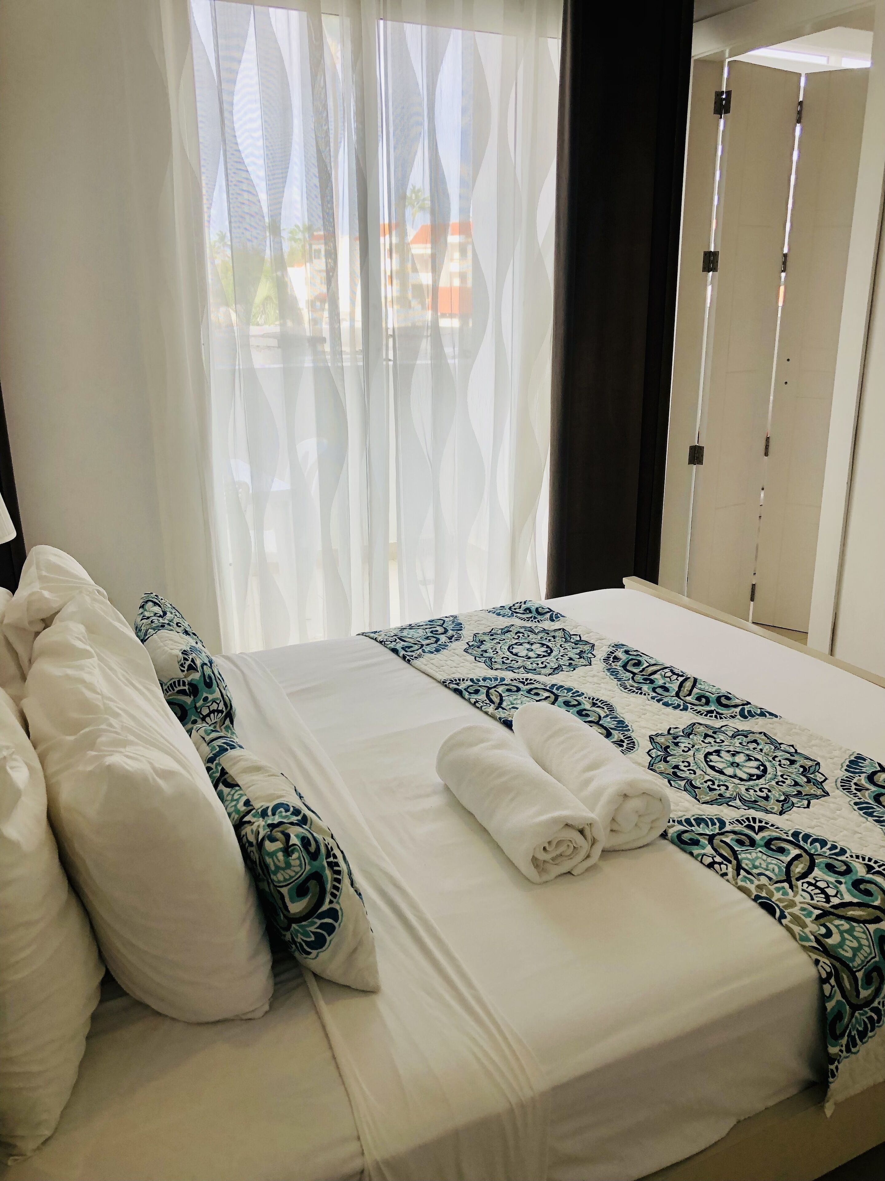 Ducassi Rooftop Pool Deluxe Suites