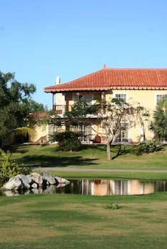 The Golf Suites