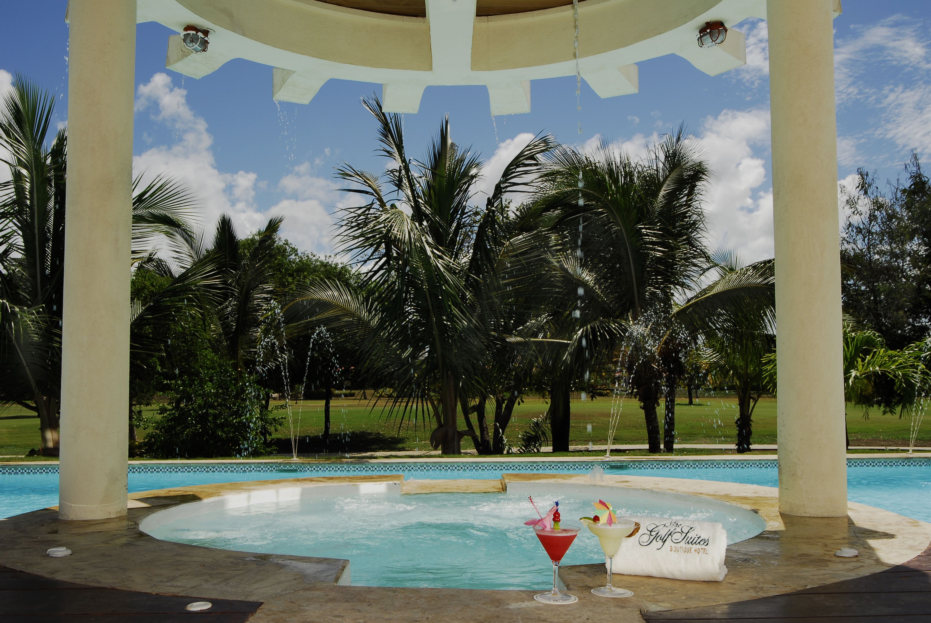 The Golf Suites