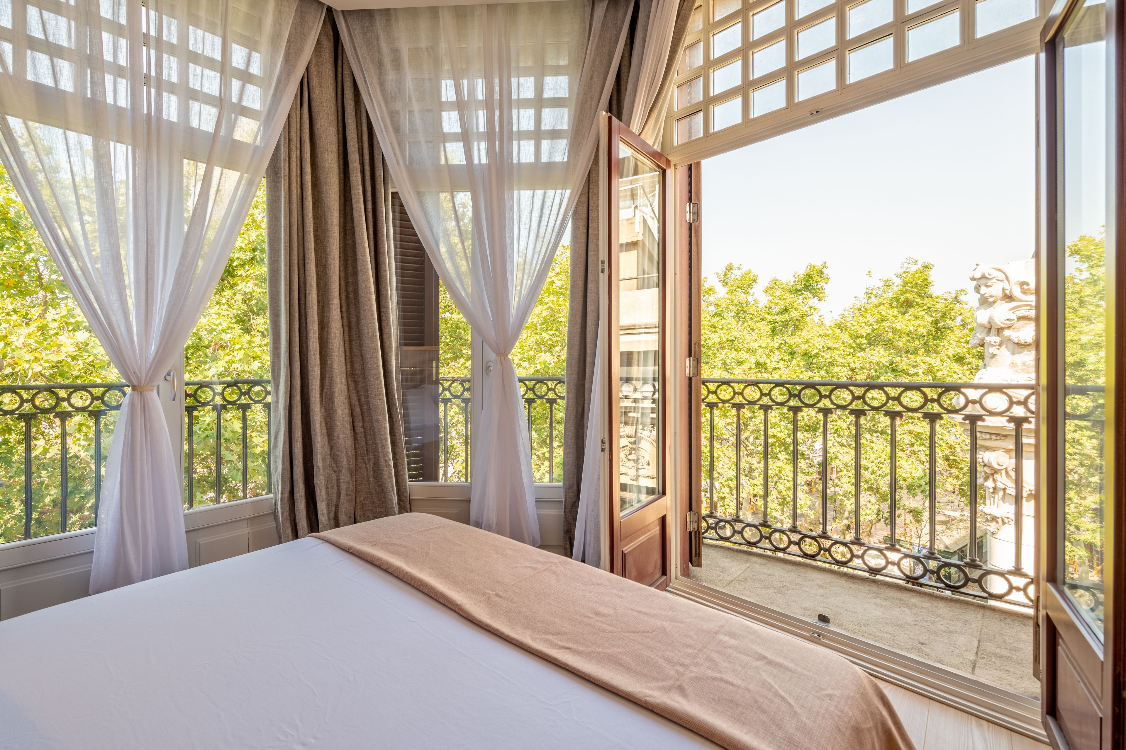 Gòtic by The 5ve Soul