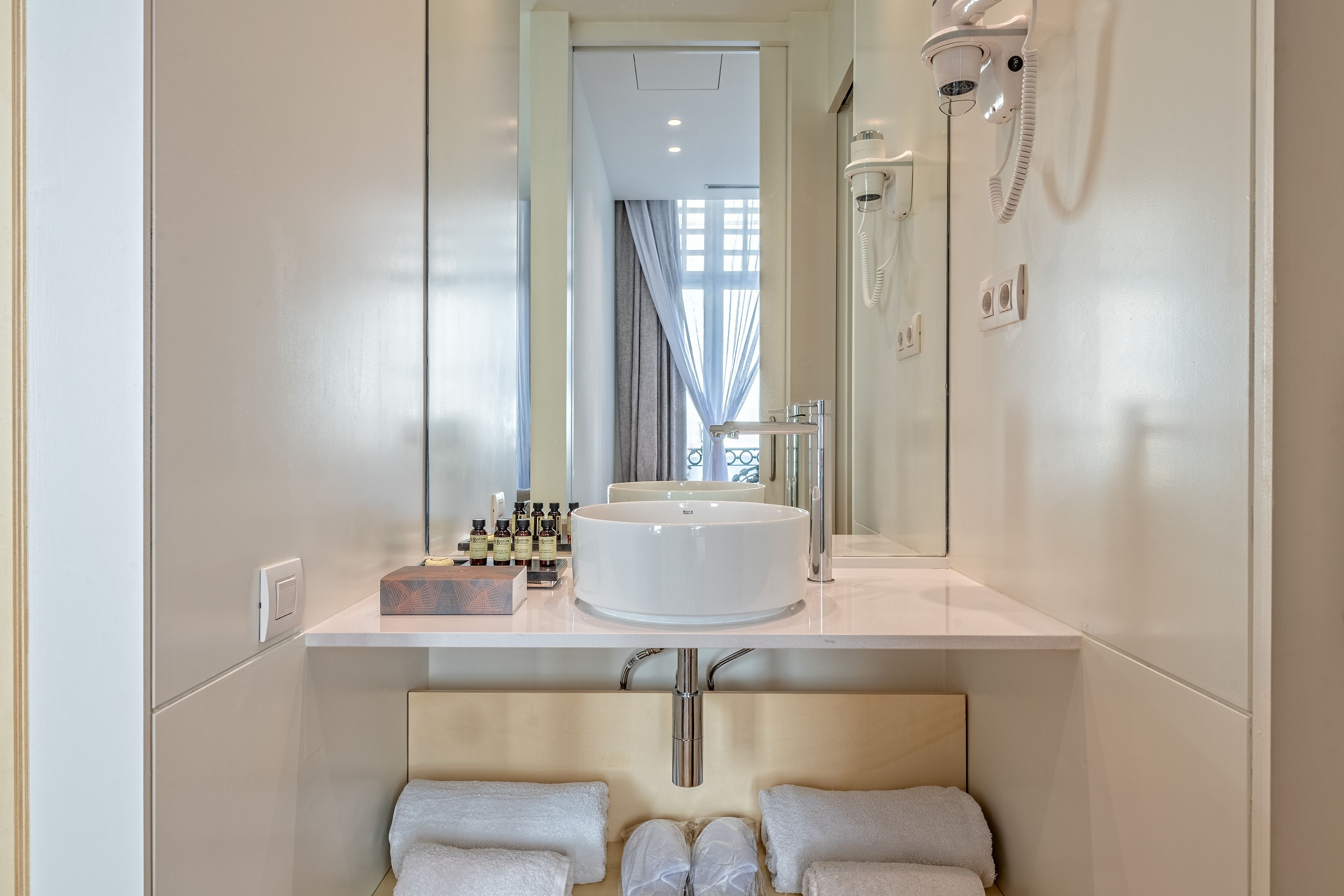 Gòtic by The 5ve Soul