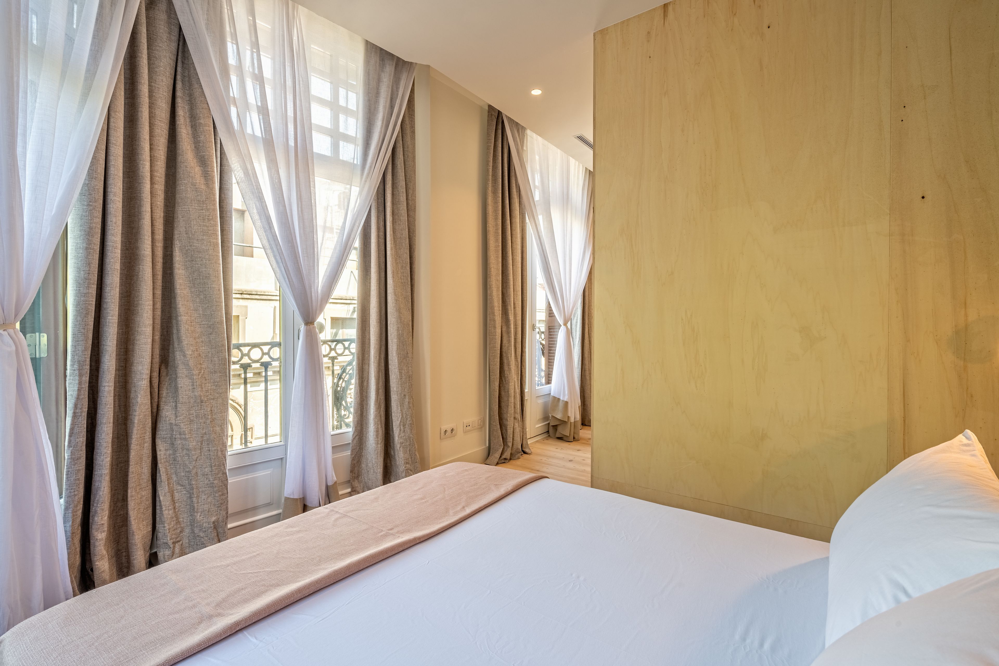 Gòtic by The 5ve Soul