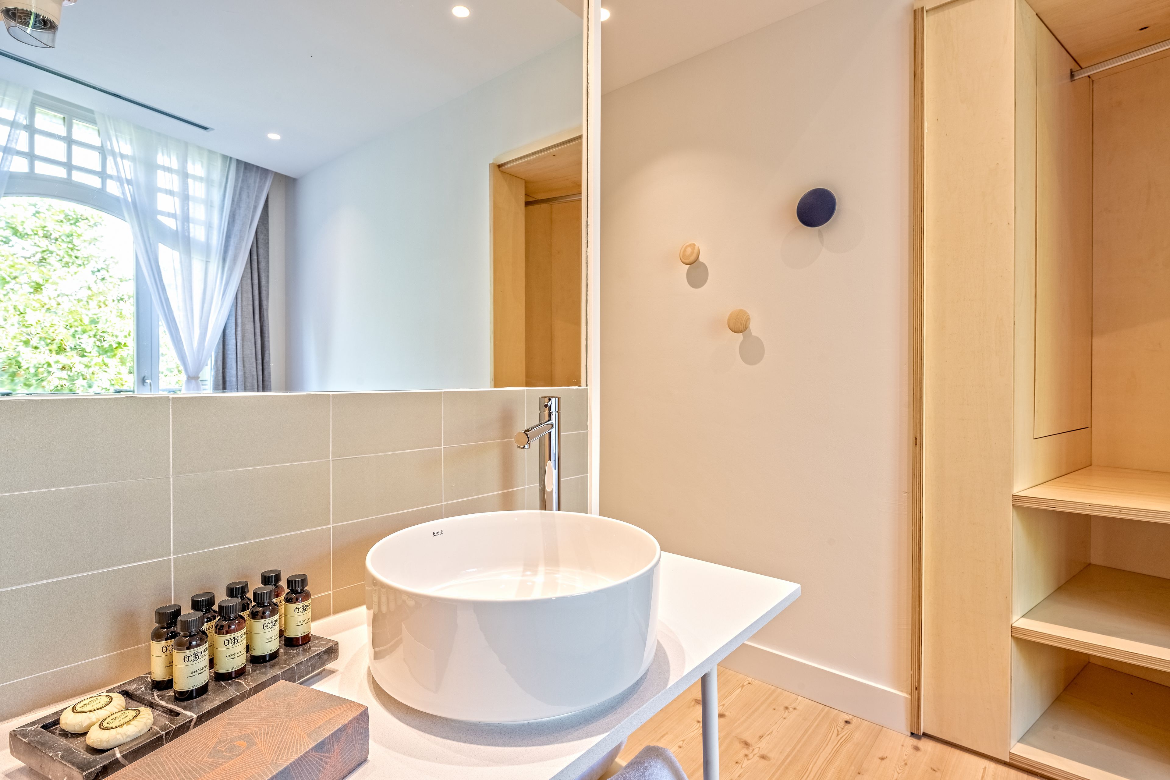 Gòtic by The 5ve Soul