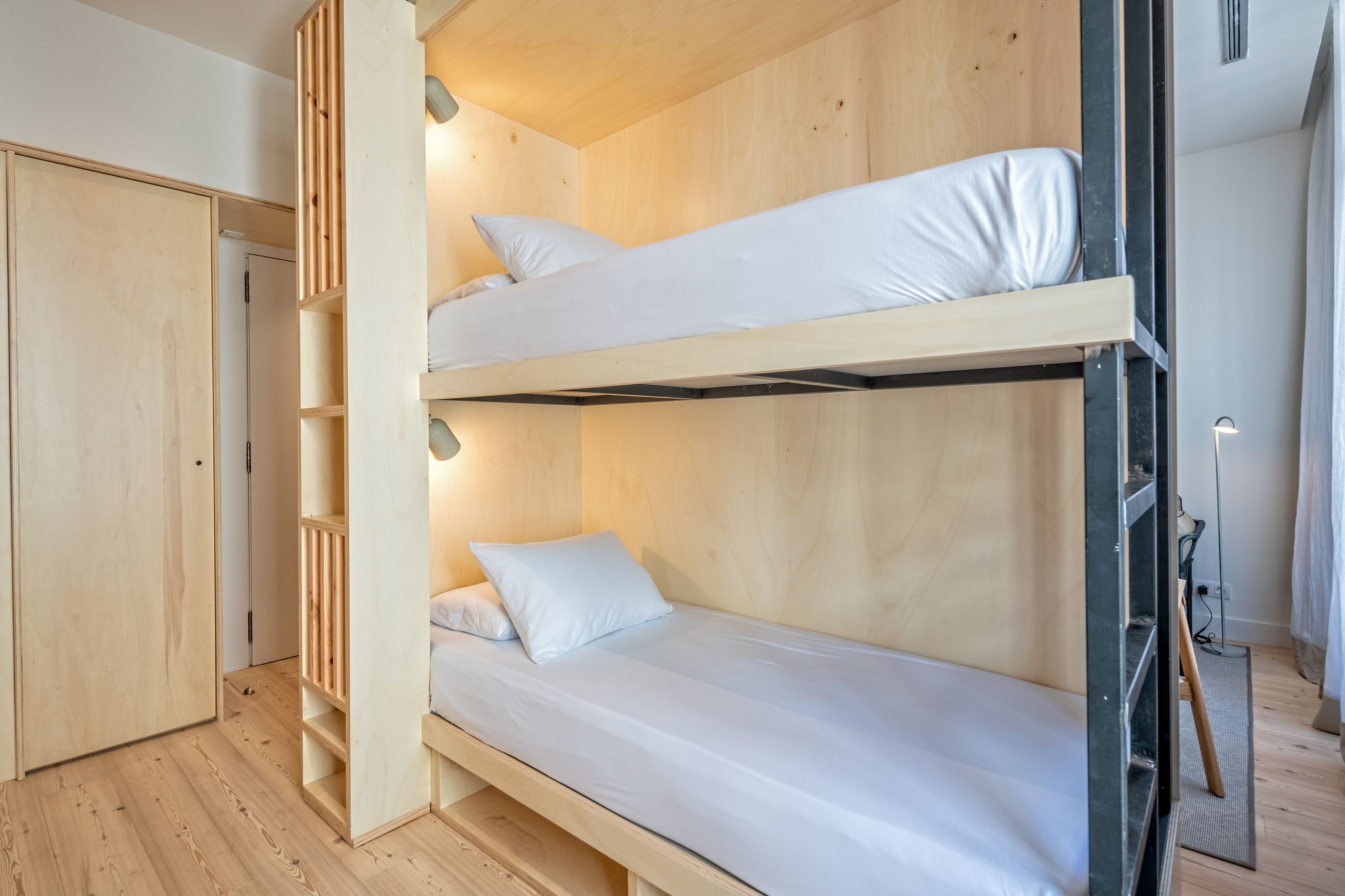 Gòtic by The 5ve Soul