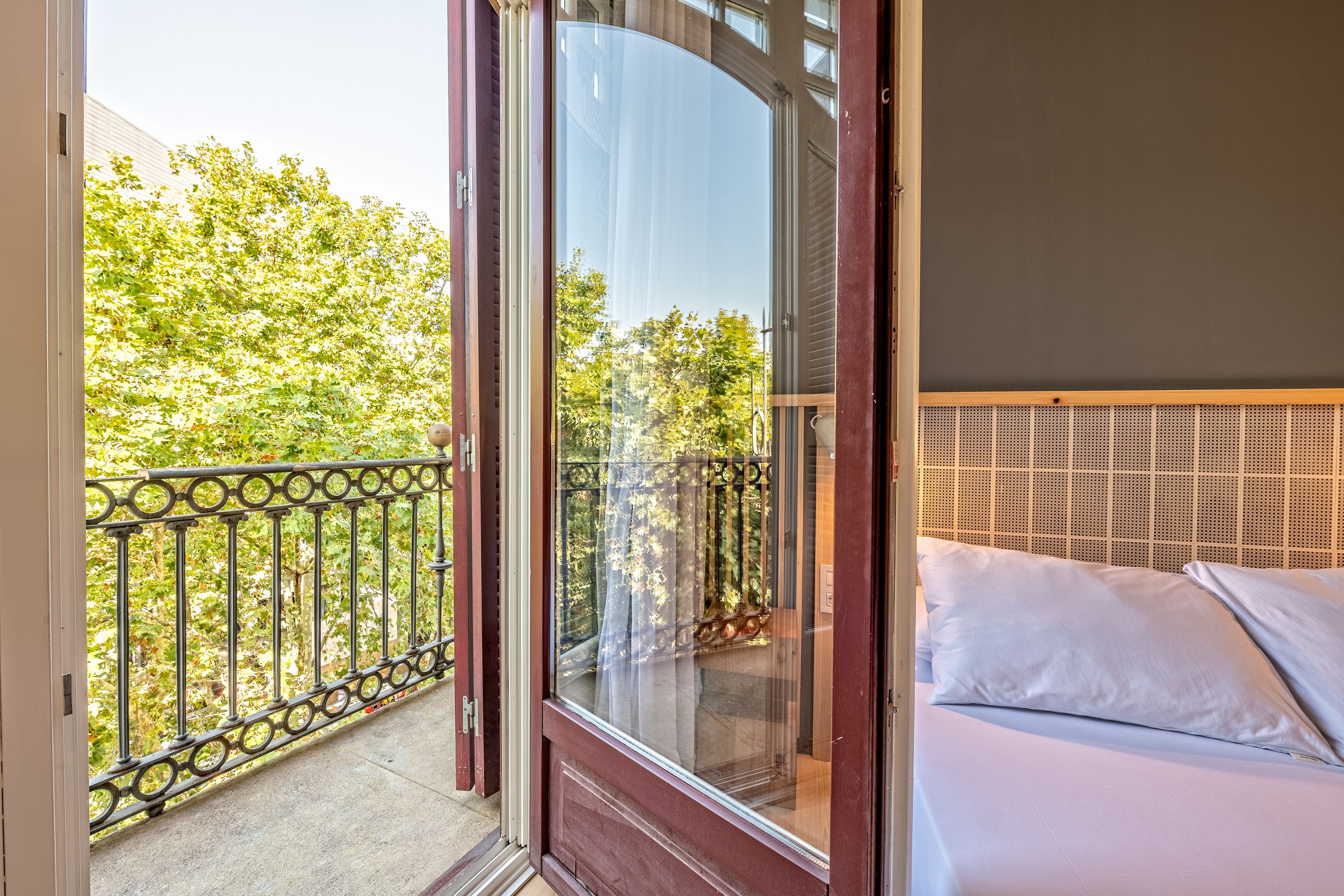 Gòtic by The 5ve Soul