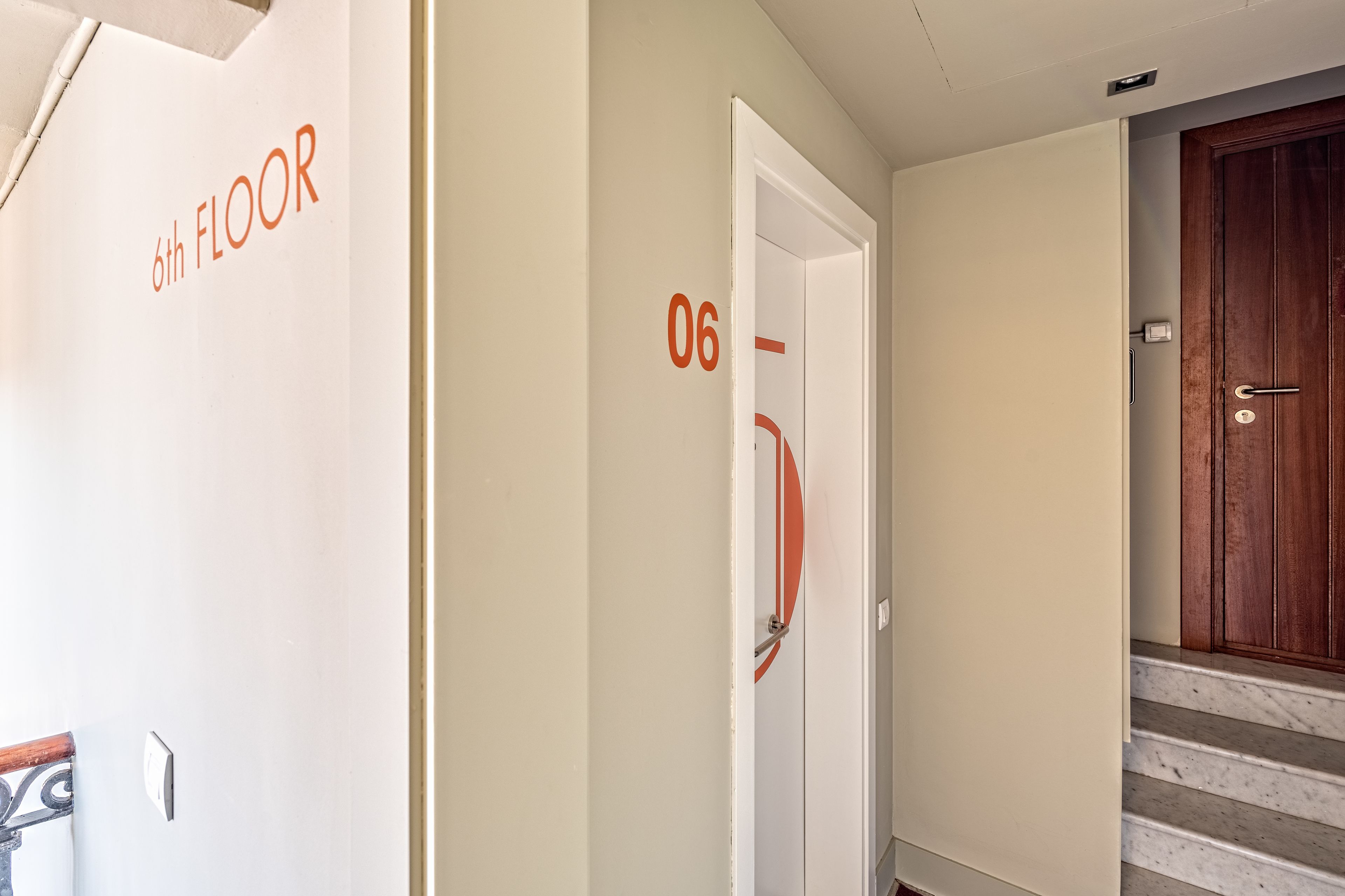 Gòtic by The 5ve Soul