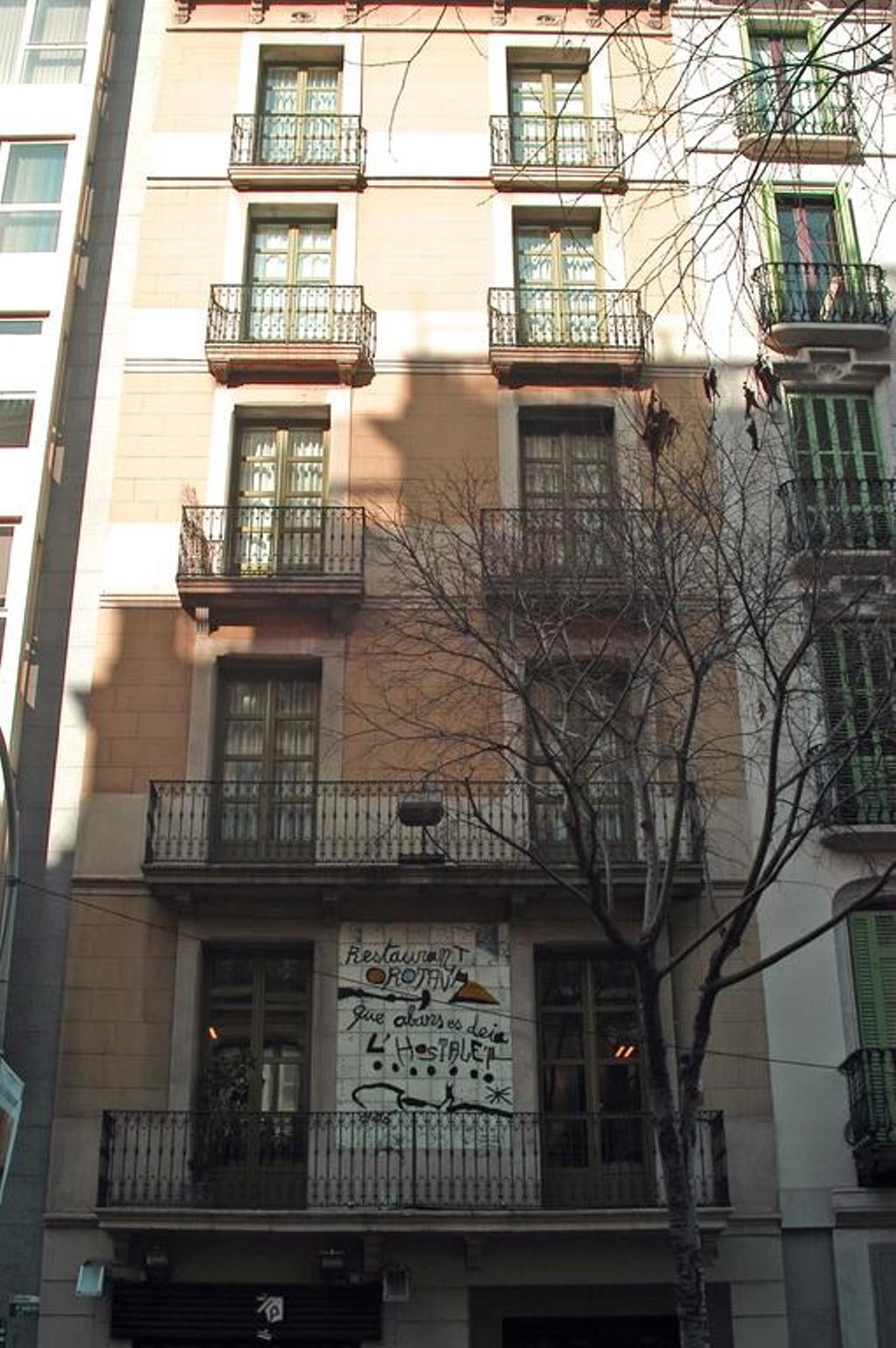 No 335 The Streets Apartments Barcelona