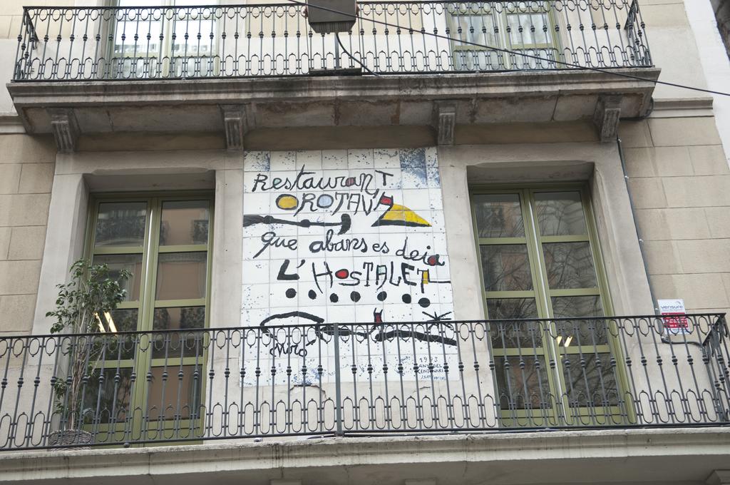 No 335 The Streets Apartments Barcelona