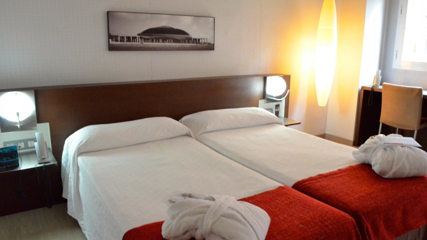 Atenea Rekord Suites