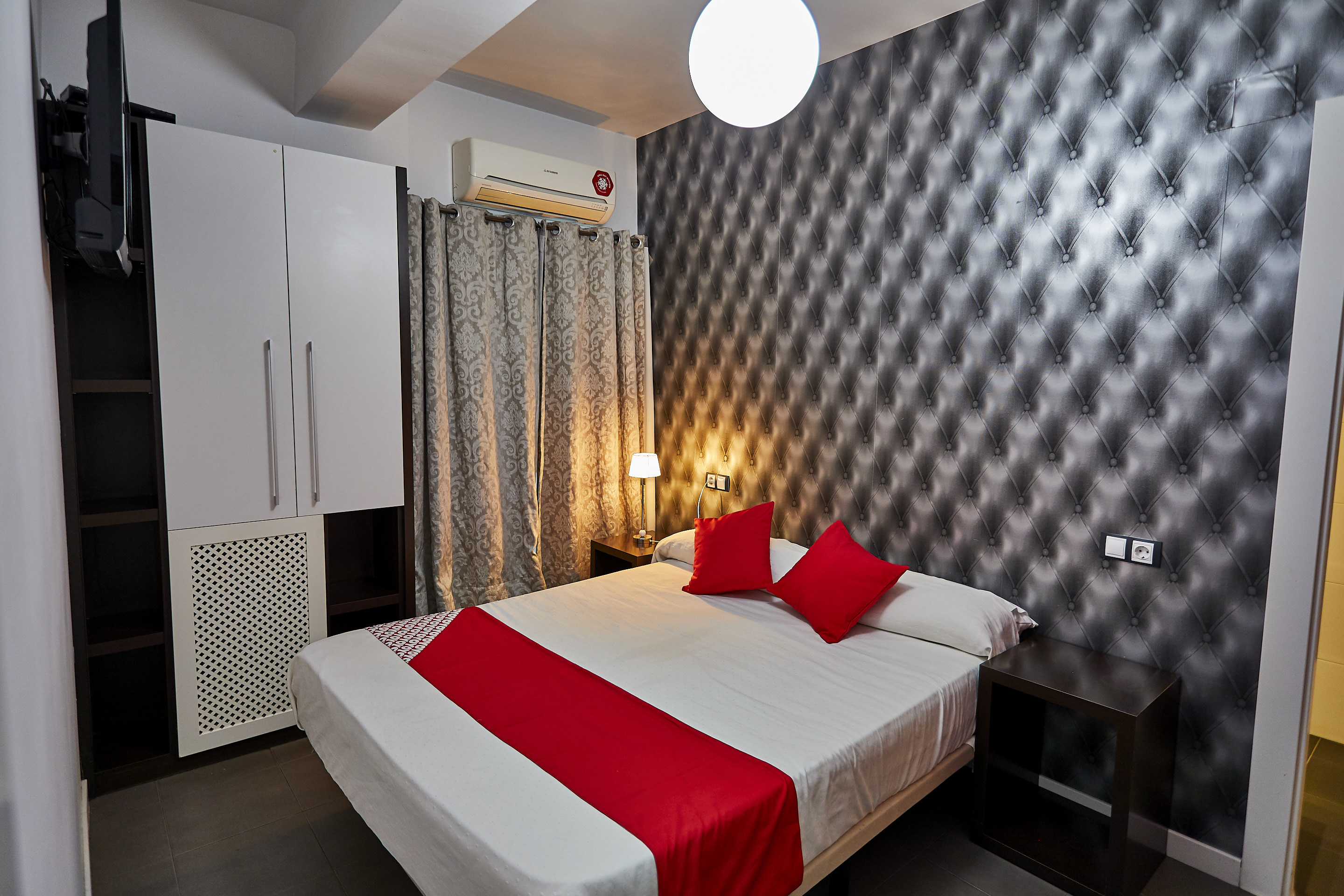 Salamanca Suites