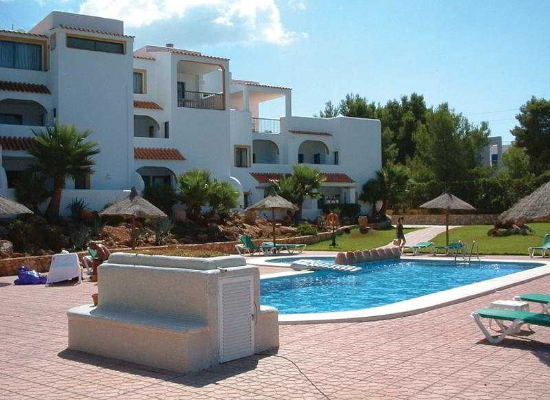 Apartamentos Blanco Sol