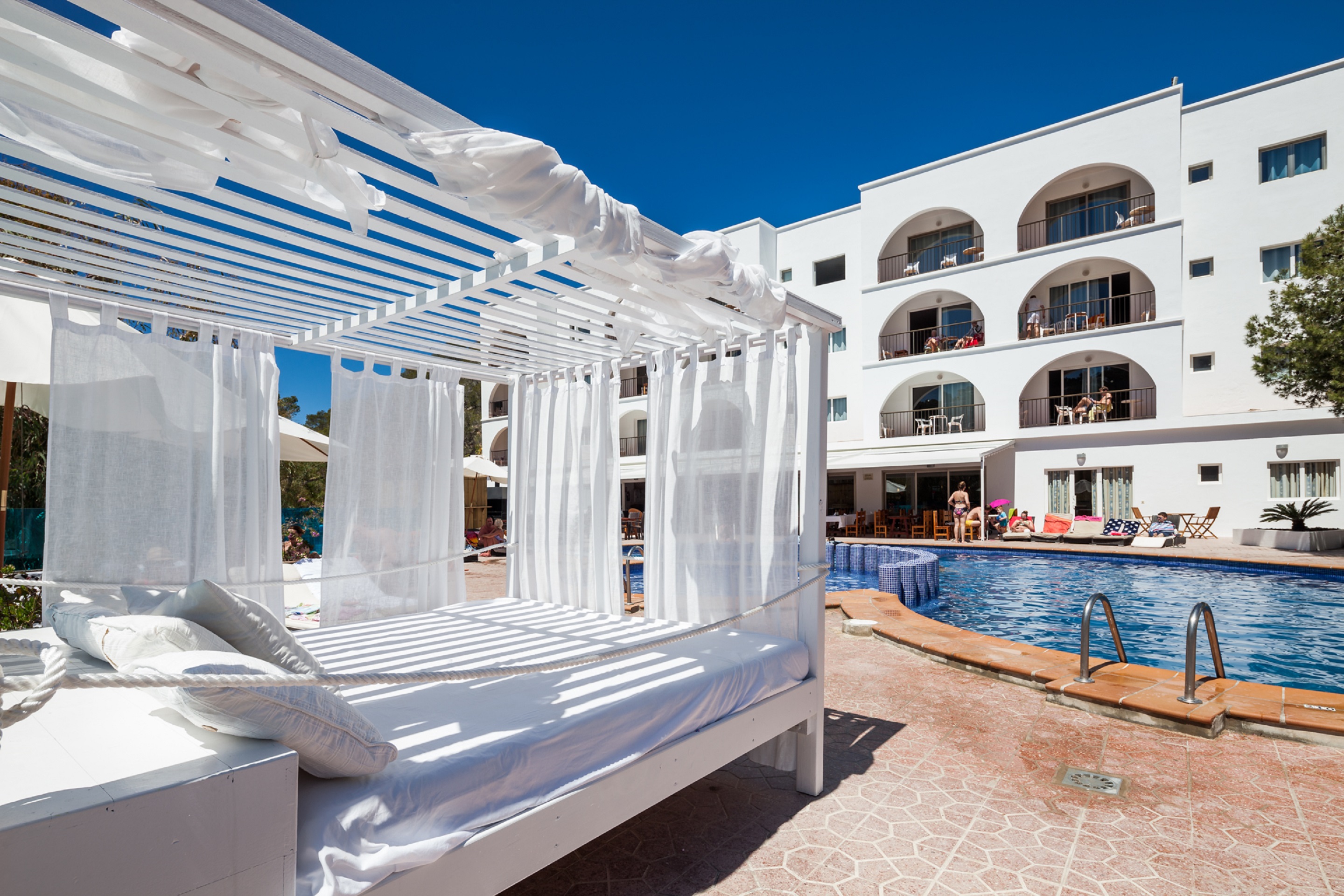 Aparthotel Puerto Cala Vadella