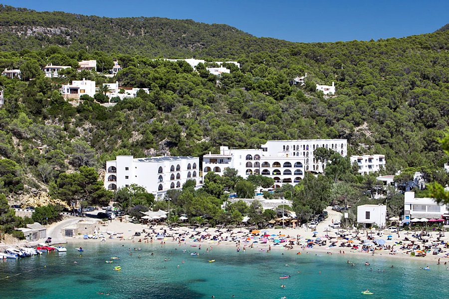 Aparthotel Puerto Cala Vadella