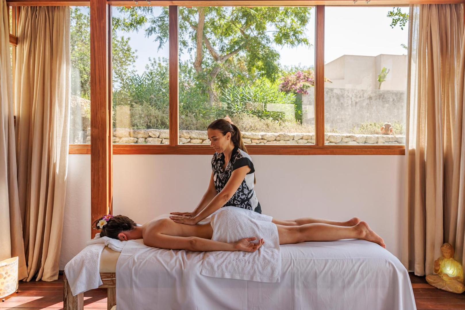 Can Lluc Boutique Country Hotel & Villas