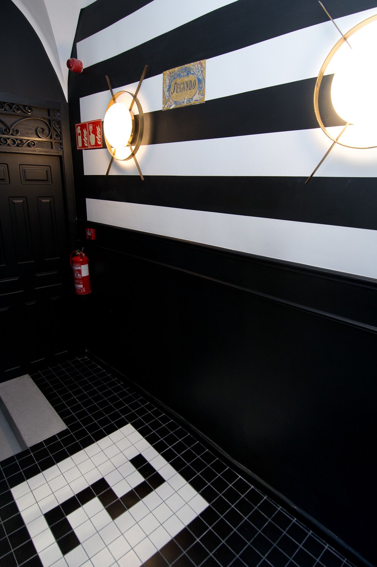 Amor de Dios 17 Boutique Hotel